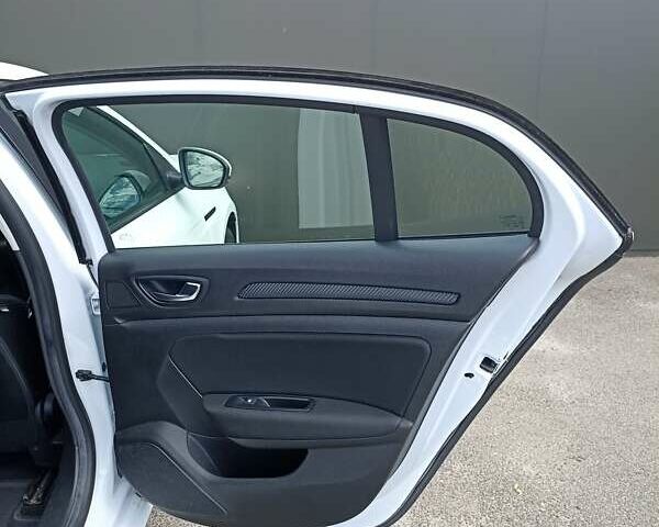 Білий Рено Меган, об'ємом двигуна 1.5 л та пробігом 79 тис. км за 15600 $, фото 26 на Automoto.ua