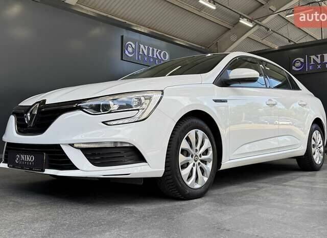 Білий Рено Меган, об'ємом двигуна 1.5 л та пробігом 94 тис. км за 14500 $, фото 1 на Automoto.ua