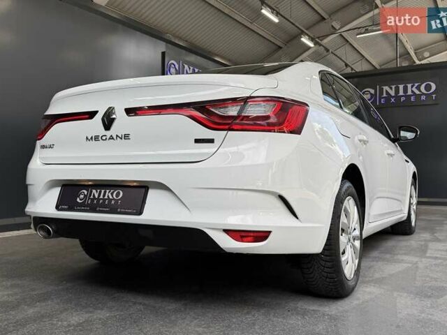 Білий Рено Меган, об'ємом двигуна 1.5 л та пробігом 94 тис. км за 14500 $, фото 14 на Automoto.ua