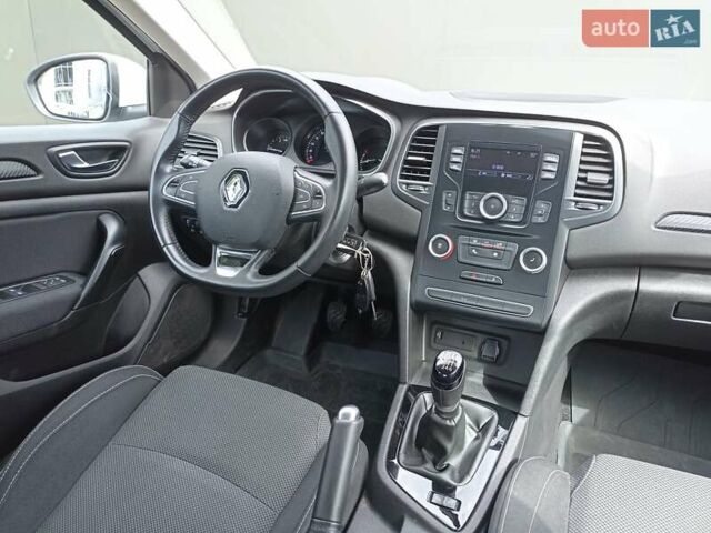 Білий Рено Меган, об'ємом двигуна 1.5 л та пробігом 79 тис. км за 15600 $, фото 23 на Automoto.ua