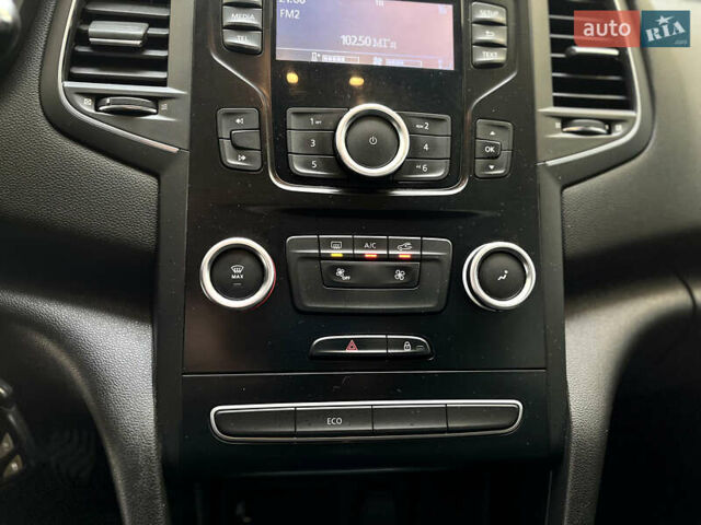 Білий Рено Меган, об'ємом двигуна 1.46 л та пробігом 1 тис. км за 11917 $, фото 9 на Automoto.ua