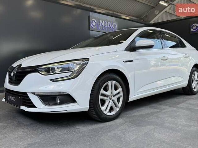 Белый Рено Меган, объемом двигателя 1.5 л и пробегом 88 тыс. км за 15900 $, фото 5 на Automoto.ua