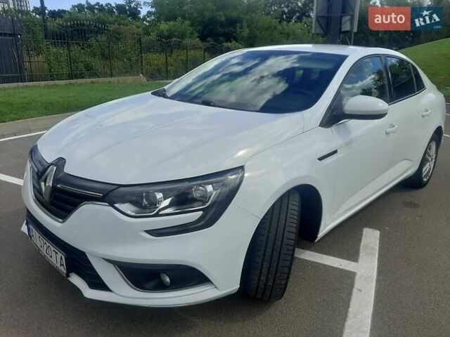 Белый Рено Меган, объемом двигателя 1.46 л и пробегом 180 тыс. км за 13200 $, фото 6 на Automoto.ua