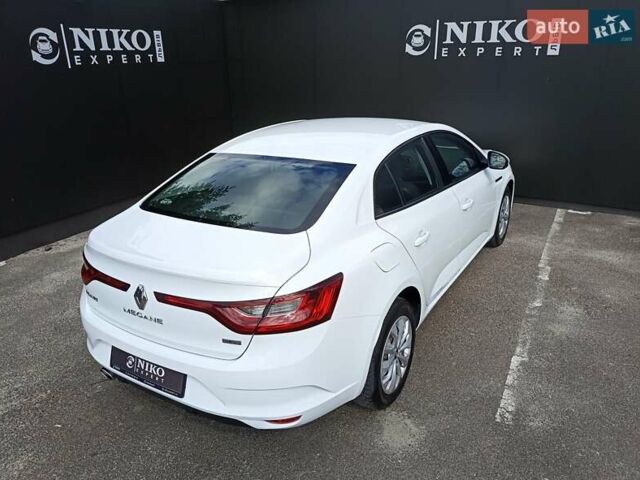 Білий Рено Меган, об'ємом двигуна 1.5 л та пробігом 79 тис. км за 15600 $, фото 11 на Automoto.ua