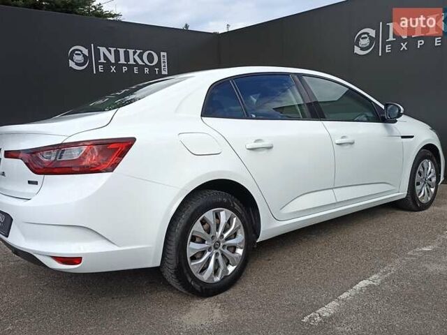 Білий Рено Меган, об'ємом двигуна 1.5 л та пробігом 79 тис. км за 15600 $, фото 12 на Automoto.ua