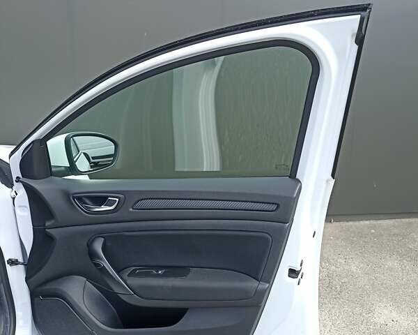 Білий Рено Меган, об'ємом двигуна 1.5 л та пробігом 79 тис. км за 15600 $, фото 25 на Automoto.ua