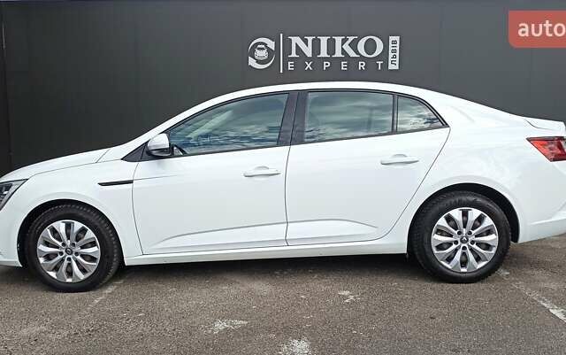Білий Рено Меган, об'ємом двигуна 1.5 л та пробігом 79 тис. км за 15600 $, фото 4 на Automoto.ua