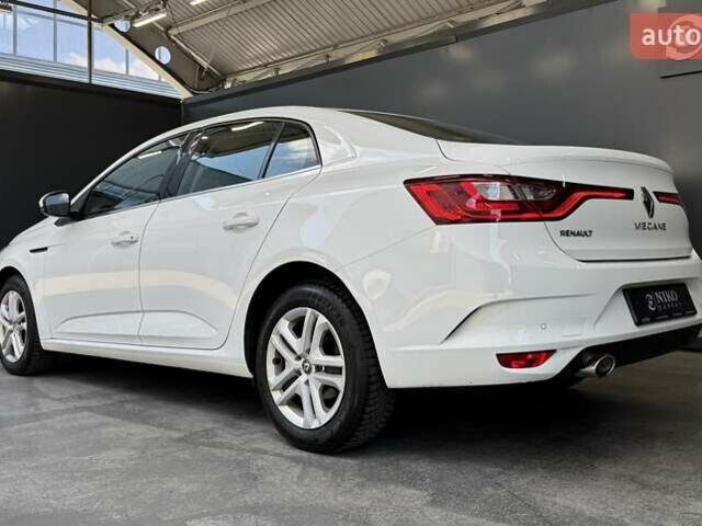 Белый Рено Меган, объемом двигателя 1.5 л и пробегом 88 тыс. км за 15900 $, фото 16 на Automoto.ua