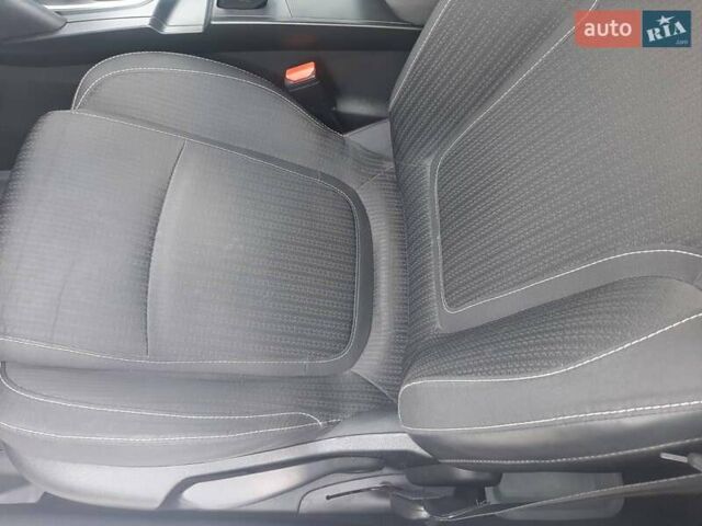 Белый Рено Меган, объемом двигателя 1.46 л и пробегом 180 тыс. км за 13200 $, фото 13 на Automoto.ua