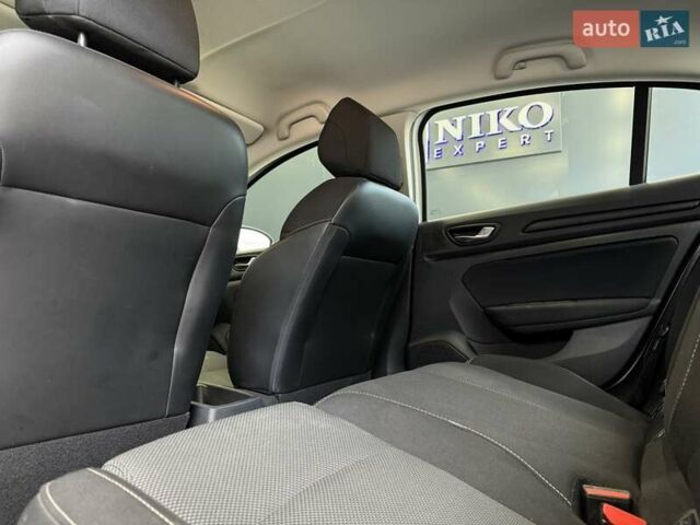 Білий Рено Меган, об'ємом двигуна 1.5 л та пробігом 94 тис. км за 14500 $, фото 35 на Automoto.ua