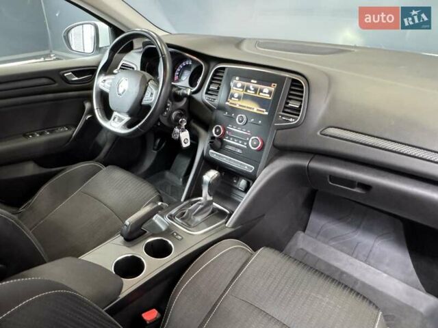 Белый Рено Меган, объемом двигателя 1.5 л и пробегом 122 тыс. км за 15900 $, фото 31 на Automoto.ua