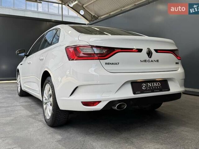 Білий Рено Меган, об'ємом двигуна 1.5 л та пробігом 94 тис. км за 14500 $, фото 12 на Automoto.ua