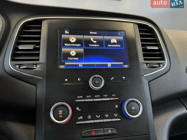 Белый Рено Меган, объемом двигателя 1.5 л и пробегом 88 тыс. км за 15900 $, фото 40 на Automoto.ua