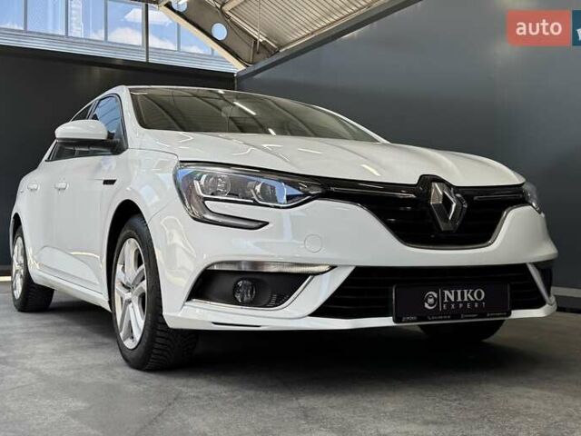 Белый Рено Меган, объемом двигателя 1.5 л и пробегом 88 тыс. км за 15900 $, фото 36 на Automoto.ua