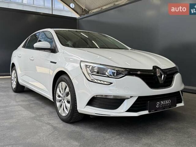 Білий Рено Меган, об'ємом двигуна 1.5 л та пробігом 94 тис. км за 14500 $, фото 23 на Automoto.ua