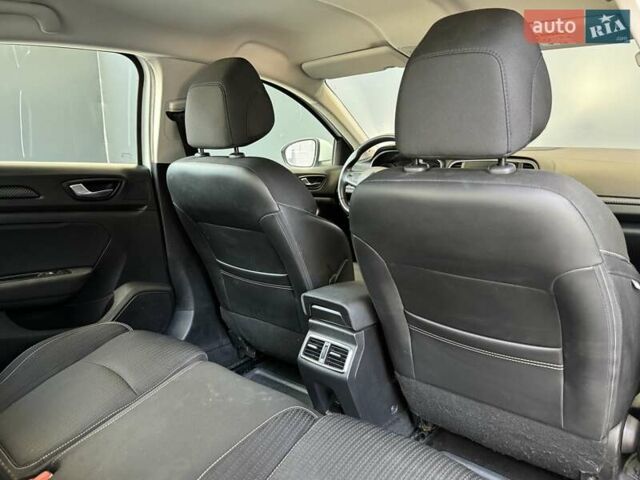 Белый Рено Меган, объемом двигателя 1.5 л и пробегом 88 тыс. км за 15900 $, фото 44 на Automoto.ua