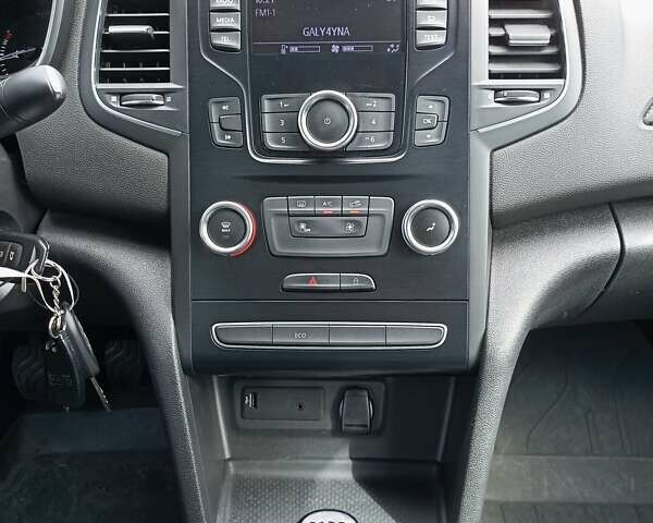 Білий Рено Меган, об'ємом двигуна 1.5 л та пробігом 79 тис. км за 15600 $, фото 24 на Automoto.ua