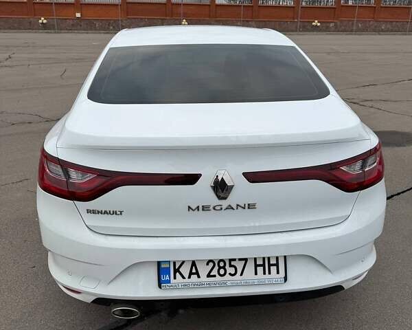 Белый Рено Меган, объемом двигателя 1.6 л и пробегом 35 тыс. км за 13299 $, фото 9 на Automoto.ua