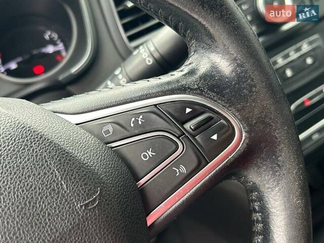 Белый Рено Меган, объемом двигателя 1.6 л и пробегом 144 тыс. км за 13800 $, фото 18 на Automoto.ua