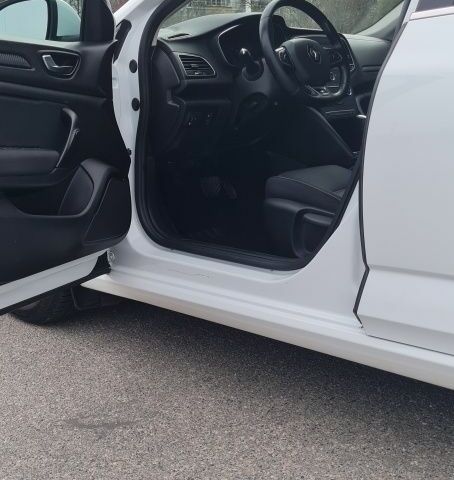 Белый Рено Меган, объемом двигателя 1.6 л и пробегом 137 тыс. км за 13900 $, фото 6 на Automoto.ua