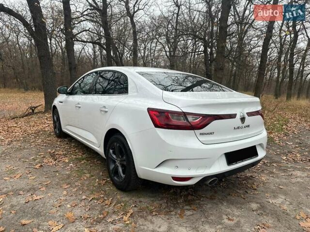 Білий Рено Меган, об'ємом двигуна 1.46 л та пробігом 144 тис. км за 15500 $, фото 5 на Automoto.ua