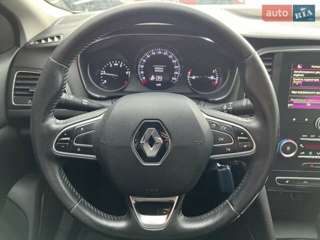 Білий Рено Меган, об'ємом двигуна 1.46 л та пробігом 107 тис. км за 14036 $, фото 8 на Automoto.ua