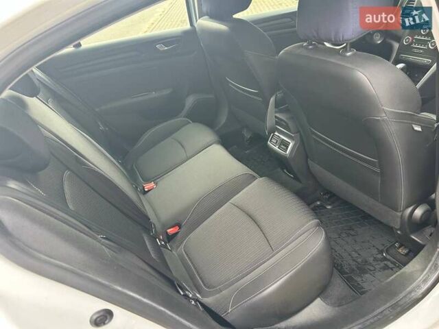 Белый Рено Меган, объемом двигателя 1.46 л и пробегом 144 тыс. км за 15300 $, фото 8 на Automoto.ua