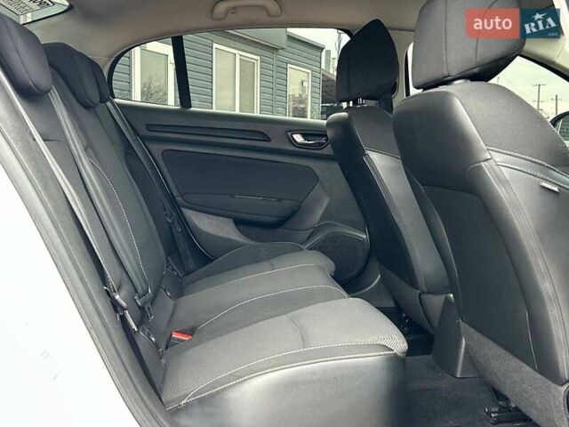 Белый Рено Меган, объемом двигателя 1.6 л и пробегом 144 тыс. км за 13800 $, фото 29 на Automoto.ua