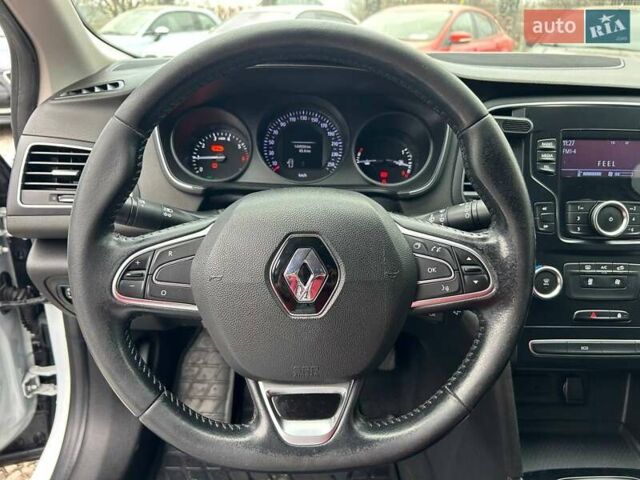 Белый Рено Меган, объемом двигателя 1.6 л и пробегом 144 тыс. км за 13800 $, фото 16 на Automoto.ua