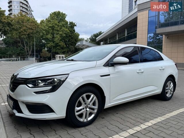 Белый Рено Меган, объемом двигателя 1.46 л и пробегом 200 тыс. км за 12600 $, фото 13 на Automoto.ua