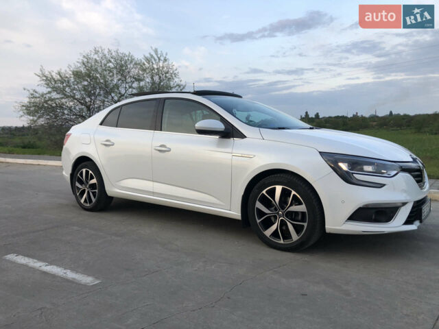 Білий Рено Меган, об'ємом двигуна 1.5 л та пробігом 130 тис. км за 18500 $, фото 13 на Automoto.ua