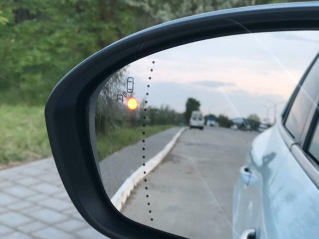 Білий Рено Меган, об'ємом двигуна 1.5 л та пробігом 130 тис. км за 18500 $, фото 64 на Automoto.ua