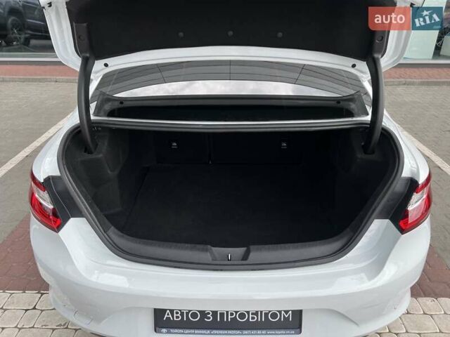 Білий Рено Меган, об'ємом двигуна 1.46 л та пробігом 107 тис. км за 14036 $, фото 12 на Automoto.ua