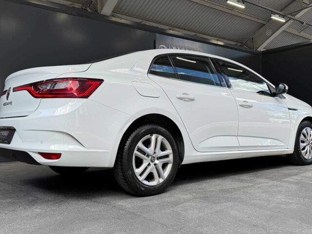 Белый Рено Меган, объемом двигателя 1.5 л и пробегом 102 тыс. км за 13500 $, фото 6 на Automoto.ua