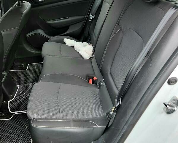 Білий Рено Меган, об'ємом двигуна 1.6 л та пробігом 117 тис. км за 11999 $, фото 15 на Automoto.ua