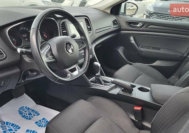 Белый Рено Меган, объемом двигателя 1.5 л и пробегом 128 тыс. км за 14990 $, фото 22 на Automoto.ua