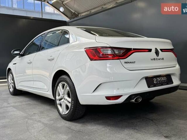 Белый Рено Меган, объемом двигателя 1.5 л и пробегом 102 тыс. км за 14800 $, фото 15 на Automoto.ua