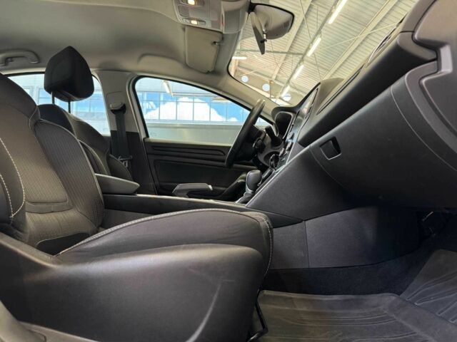 Белый Рено Меган, объемом двигателя 1.5 л и пробегом 102 тыс. км за 13500 $, фото 16 на Automoto.ua