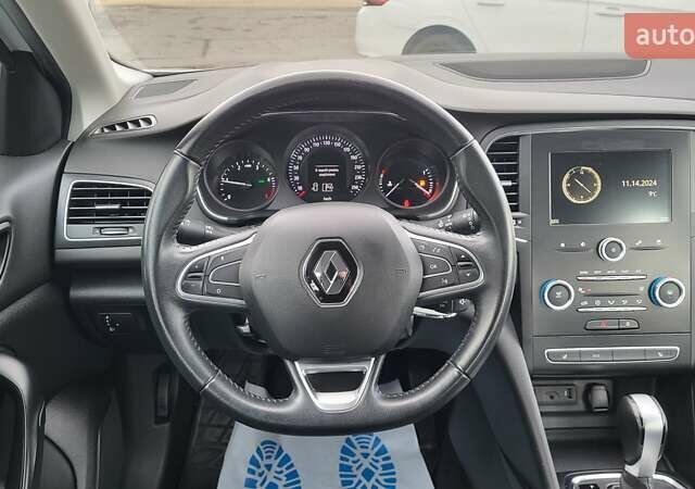 Белый Рено Меган, объемом двигателя 1.5 л и пробегом 128 тыс. км за 14990 $, фото 1 на Automoto.ua