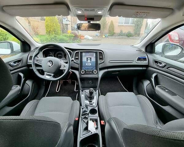 Білий Рено Меган, об'ємом двигуна 1.6 л та пробігом 117 тис. км за 11999 $, фото 14 на Automoto.ua