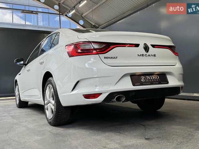 Белый Рено Меган, объемом двигателя 1.5 л и пробегом 102 тыс. км за 14800 $, фото 17 на Automoto.ua