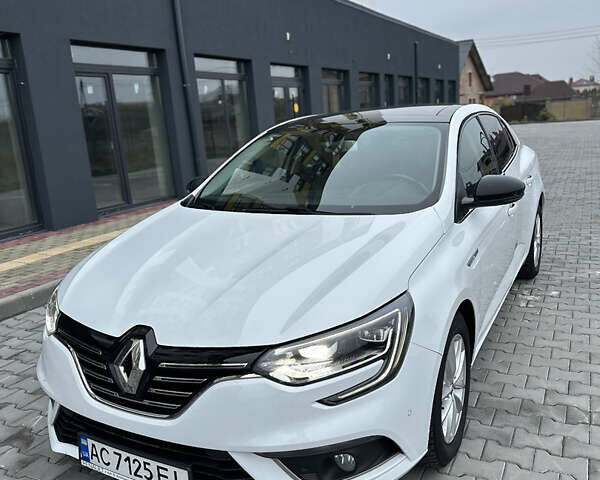 Белый Рено Меган, объемом двигателя 1.46 л и пробегом 100 тыс. км за 21000 $, фото 2 на Automoto.ua