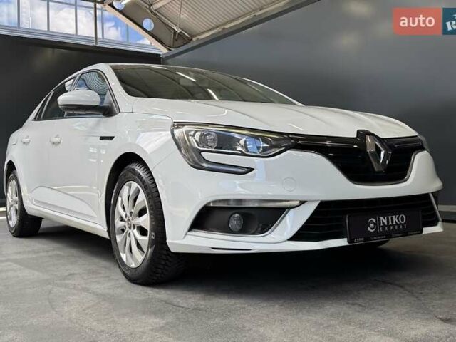 Белый Рено Меган, объемом двигателя 1.5 л и пробегом 102 тыс. км за 14800 $, фото 32 на Automoto.ua