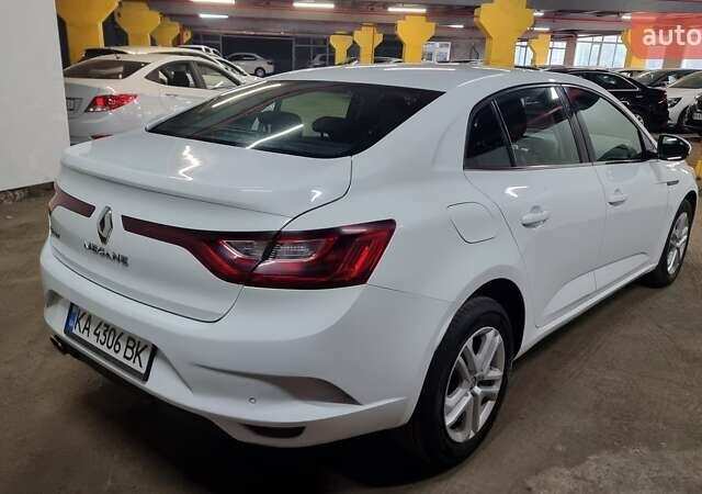 Белый Рено Меган, объемом двигателя 1.46 л и пробегом 190 тыс. км за 13700 $, фото 4 на Automoto.ua