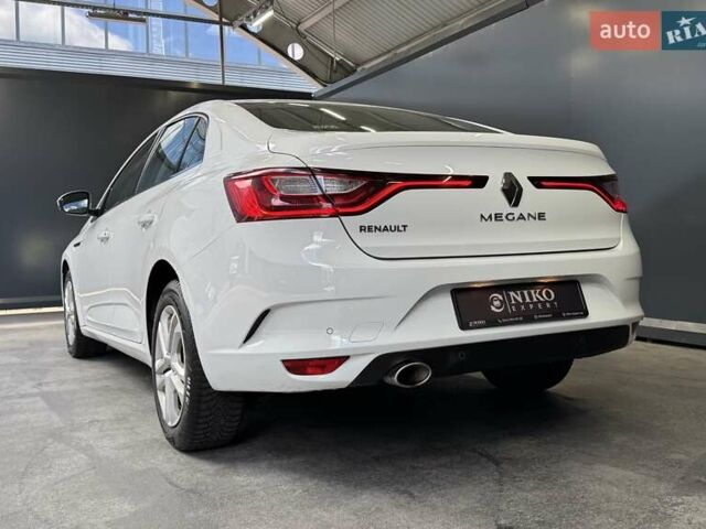 Белый Рено Меган, объемом двигателя 1.5 л и пробегом 102 тыс. км за 14800 $, фото 16 на Automoto.ua