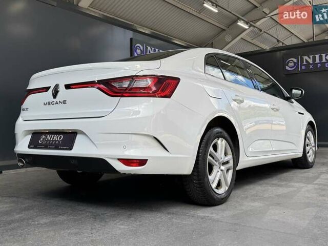 Белый Рено Меган, объемом двигателя 1.5 л и пробегом 102 тыс. км за 14800 $, фото 21 на Automoto.ua