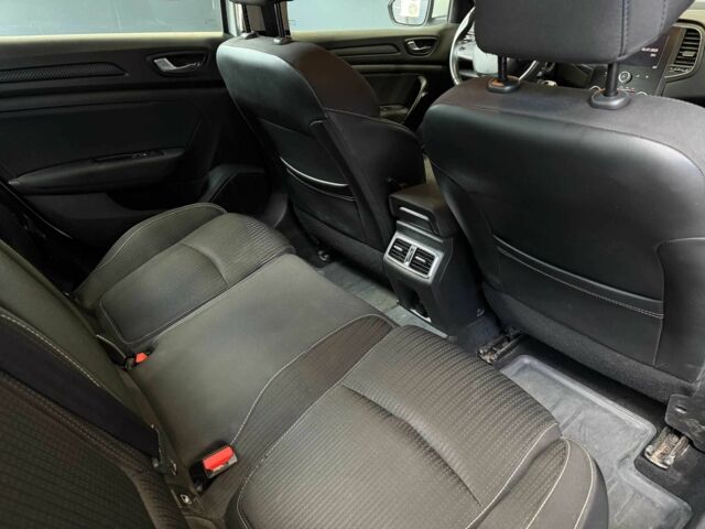 Белый Рено Меган, объемом двигателя 1.5 л и пробегом 102 тыс. км за 13500 $, фото 17 на Automoto.ua