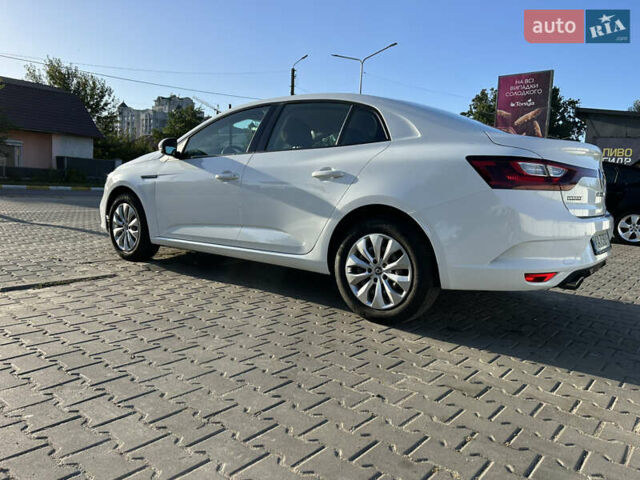 Білий Рено Меган, об'ємом двигуна 1.6 л та пробігом 77 тис. км за 15900 $, фото 4 на Automoto.ua