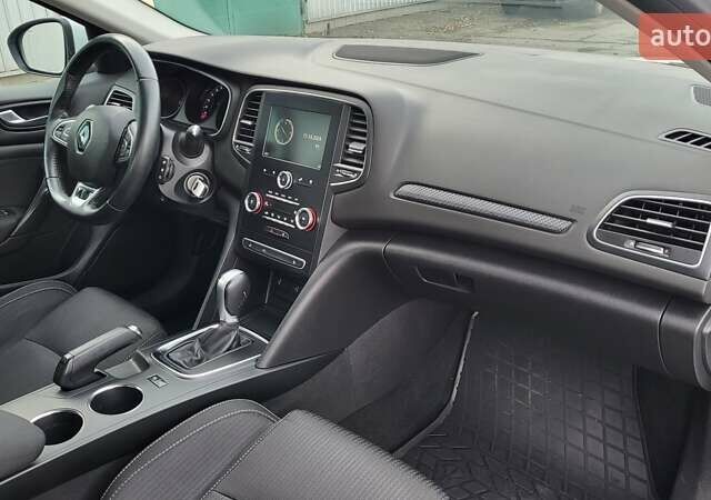 Белый Рено Меган, объемом двигателя 1.5 л и пробегом 128 тыс. км за 14990 $, фото 25 на Automoto.ua