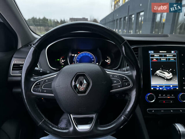 Белый Рено Меган, объемом двигателя 1.46 л и пробегом 100 тыс. км за 21000 $, фото 6 на Automoto.ua